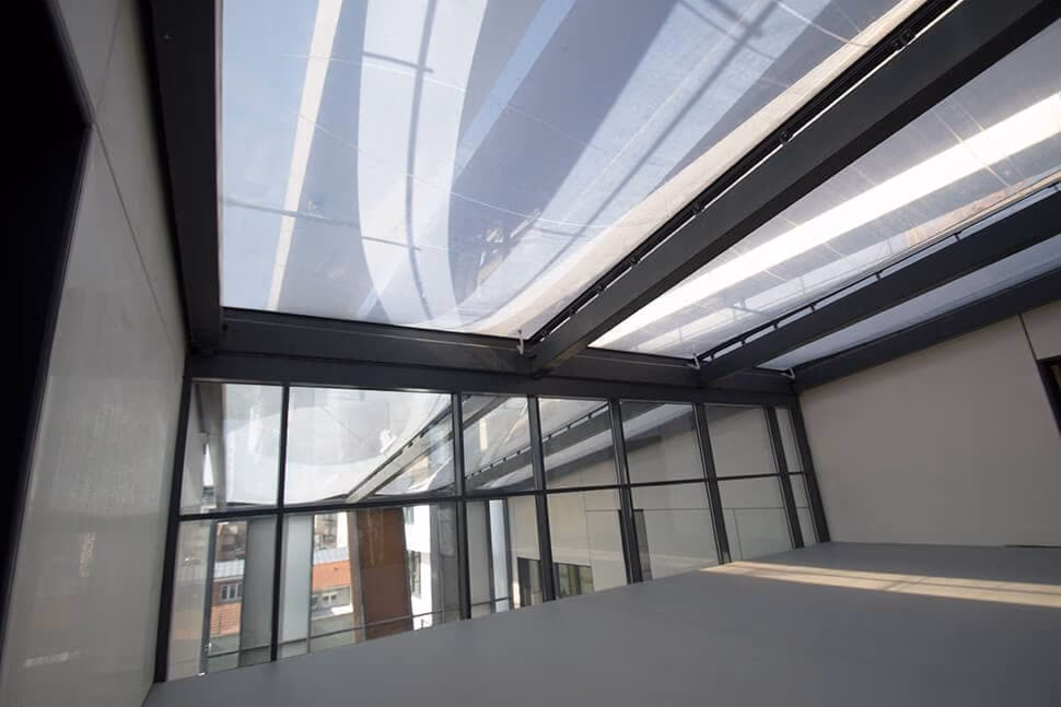 COUVERTURE-DÉCOLE-EN-COUSSINS-ETFE-